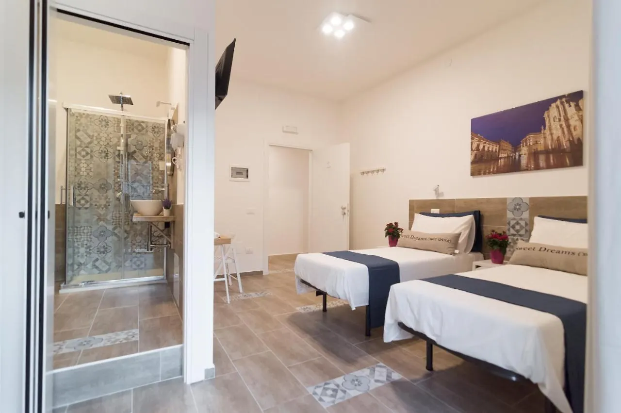Gelone 83 - Camera Aretusa - Teatro Greco/Ortigia Hotel Syracuse Italia