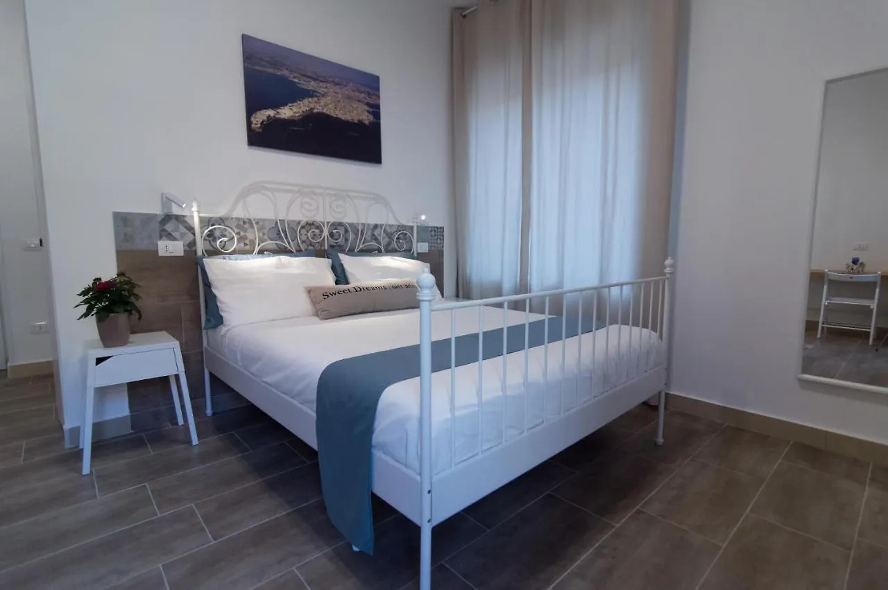 Gelone 83 - Camera Aretusa - Teatro Greco/Ortigia Hotel Syracuse