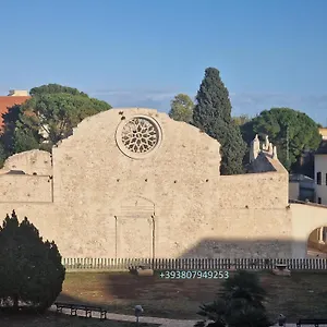 Sami - Teatro A 400 Mt - Ortigia A 1500 Mt - Syracuse