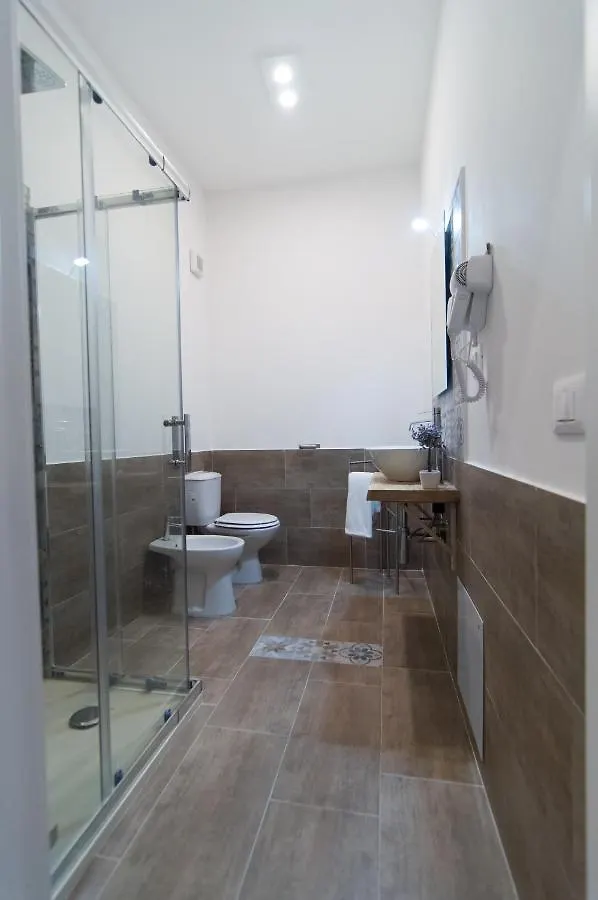 Guest house Gelone 83 - Camera Aretusa - Teatro Greco/Ortigia Hotel Syracuse